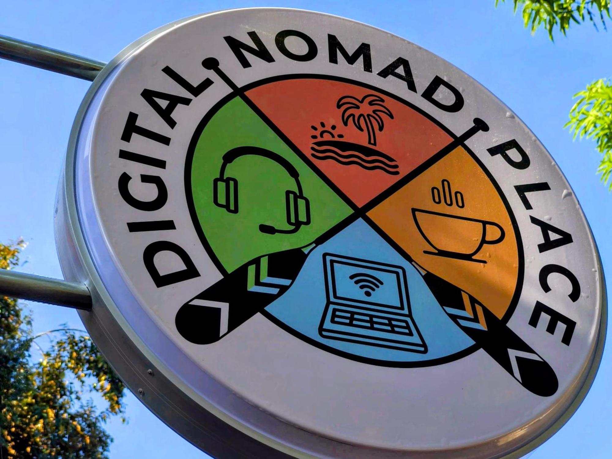 Digital Nomad Place - City Center Coron Exterior foto